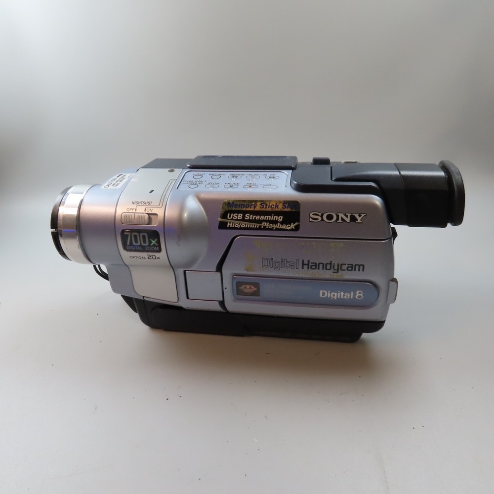 Sony Handycam DCR-TRV350 Digital8/Hi8/Video8 NightShot Tested (DAMAGE SCREEN)